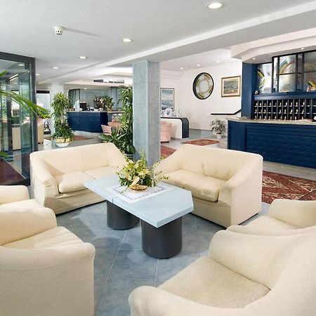Hotel Clipper Джулианова Екстериор снимка