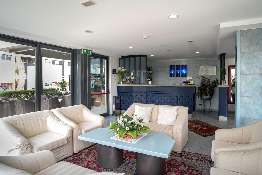 Hotel Clipper Джулианова Екстериор снимка