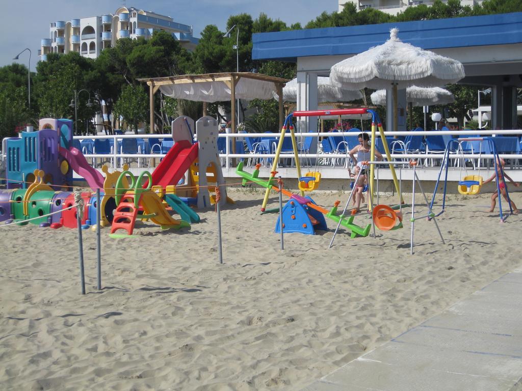 Hotel Clipper Джулианова Екстериор снимка