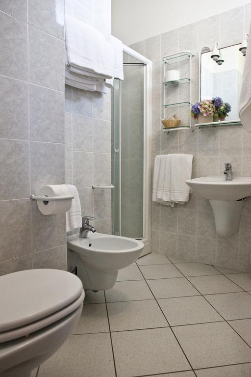 Hotel Clipper Джулианова Екстериор снимка