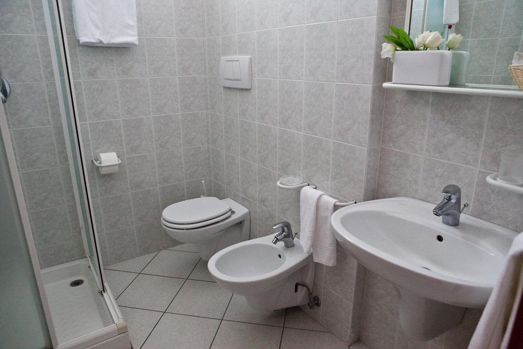 Hotel Clipper Джулианова Екстериор снимка